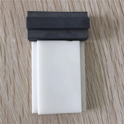 Cilalı Dikdörtgen Yuvarlak Alümina Seramik Parçalar 3.9g / Cm3 Al2o3 Plaka