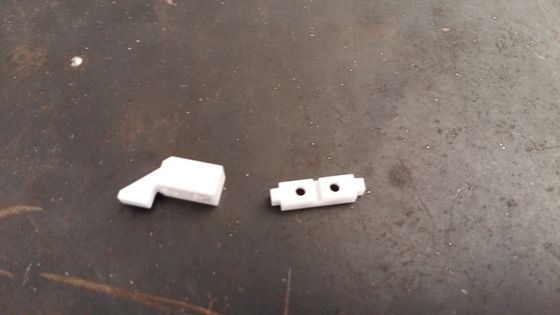 Yapısal 6.0g / Cm3 Zirkonya Seramik Parçalar Hassas Torna Parçası