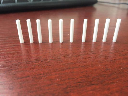 Yüksek Cilalı Küçük Tolerans 1550C Zirkonya Seramik Çubuklar 5500Mpa